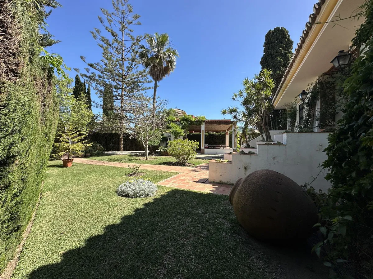 e3f18298-c860-4444-99dd-e58a25a9966f