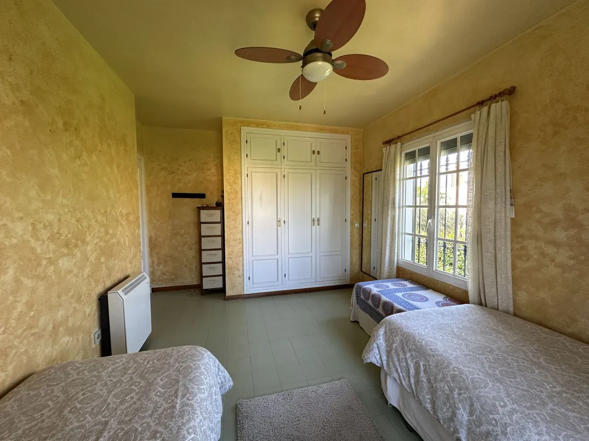 ff896684-c1c1-49be-8a7f-5f91db9686d2