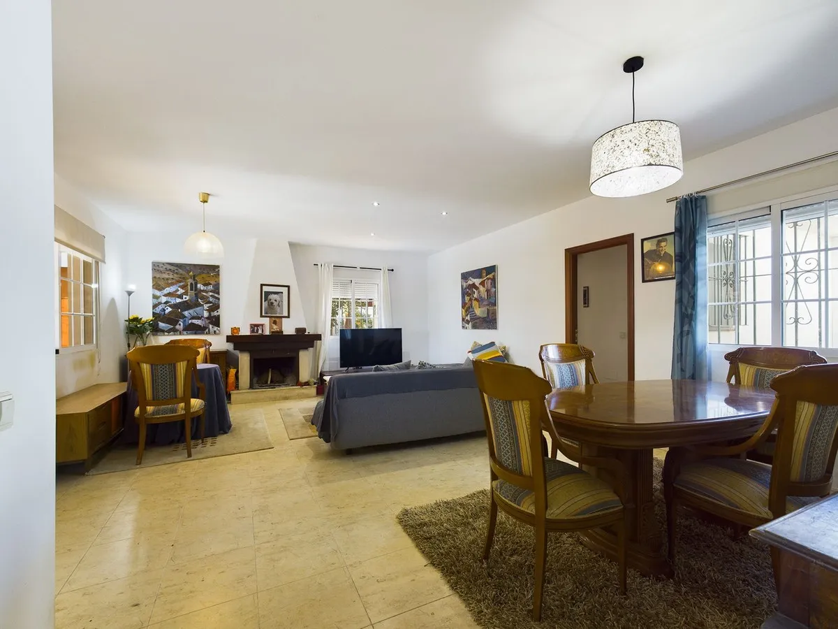 23a24ef5-eb45-4ab9-a19c-ac501f8e89e7