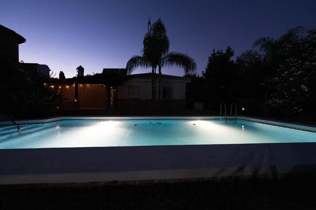 31e48f6b-0dc6-41eb-a334-657a8ece90bc