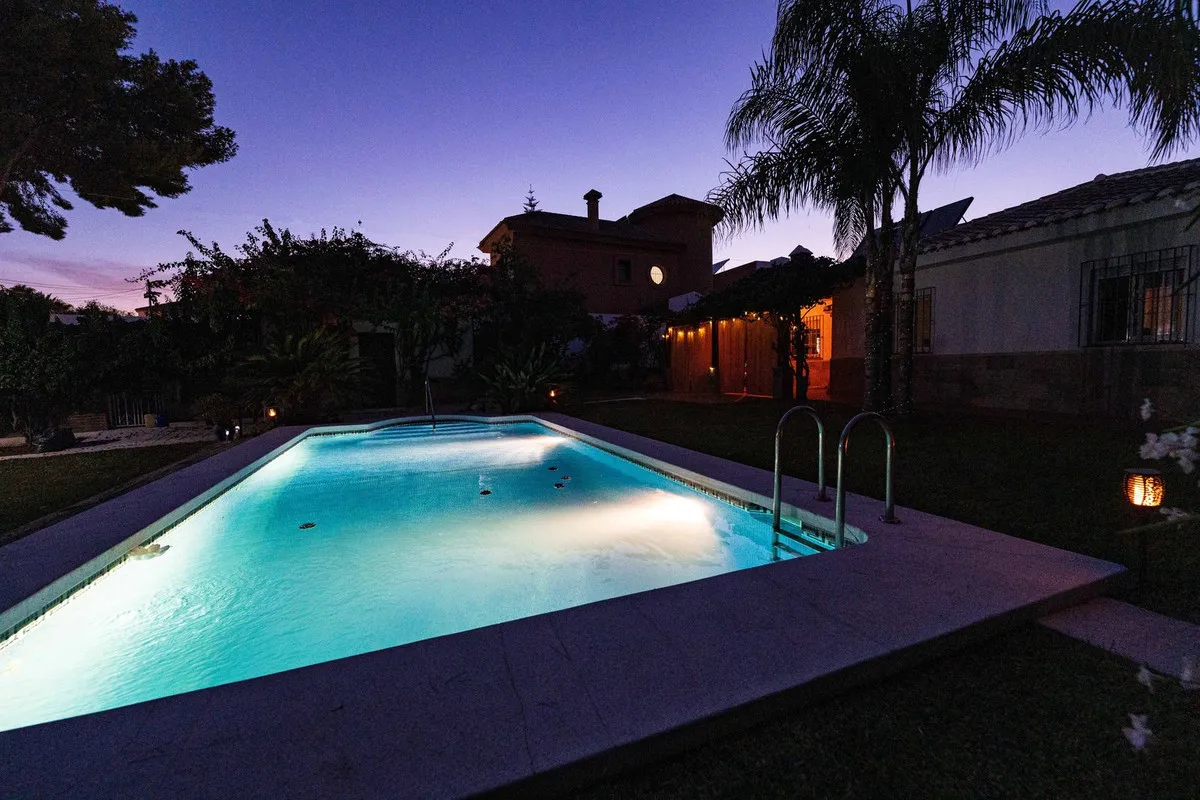 90f46557-13e4-4dd9-8182-de329fc4c1fe