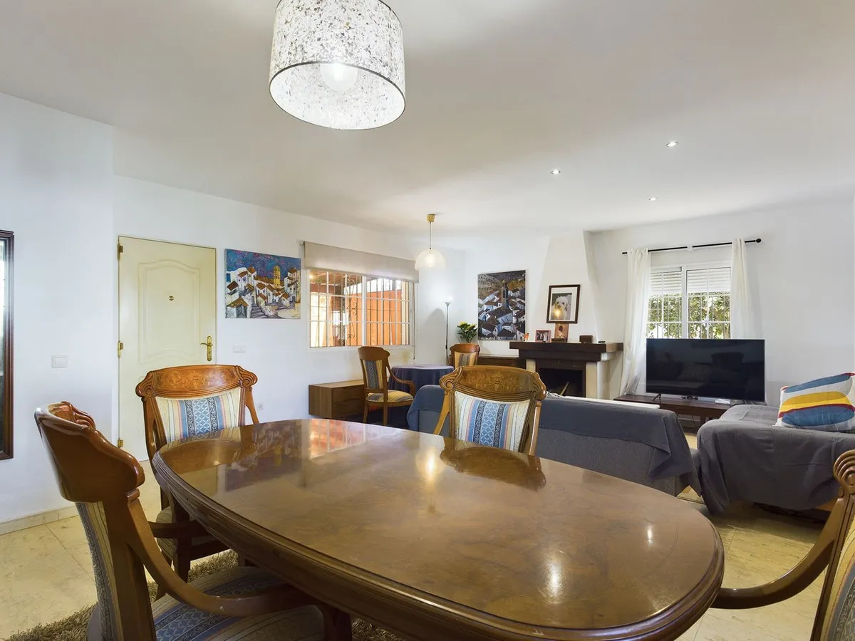 b5ede810-de14-4222-b426-fdc03f1eca9d