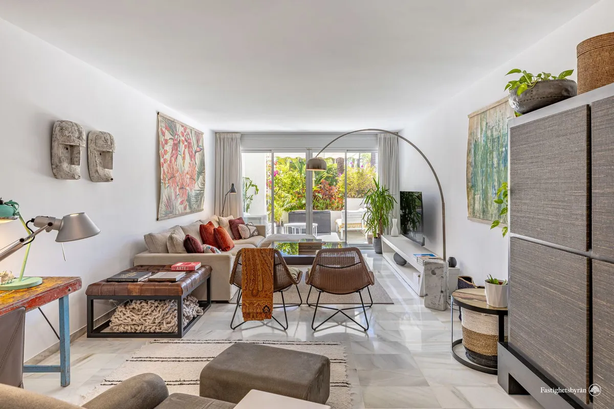 271a62d8-06b9-4356-8494-899e79442de6