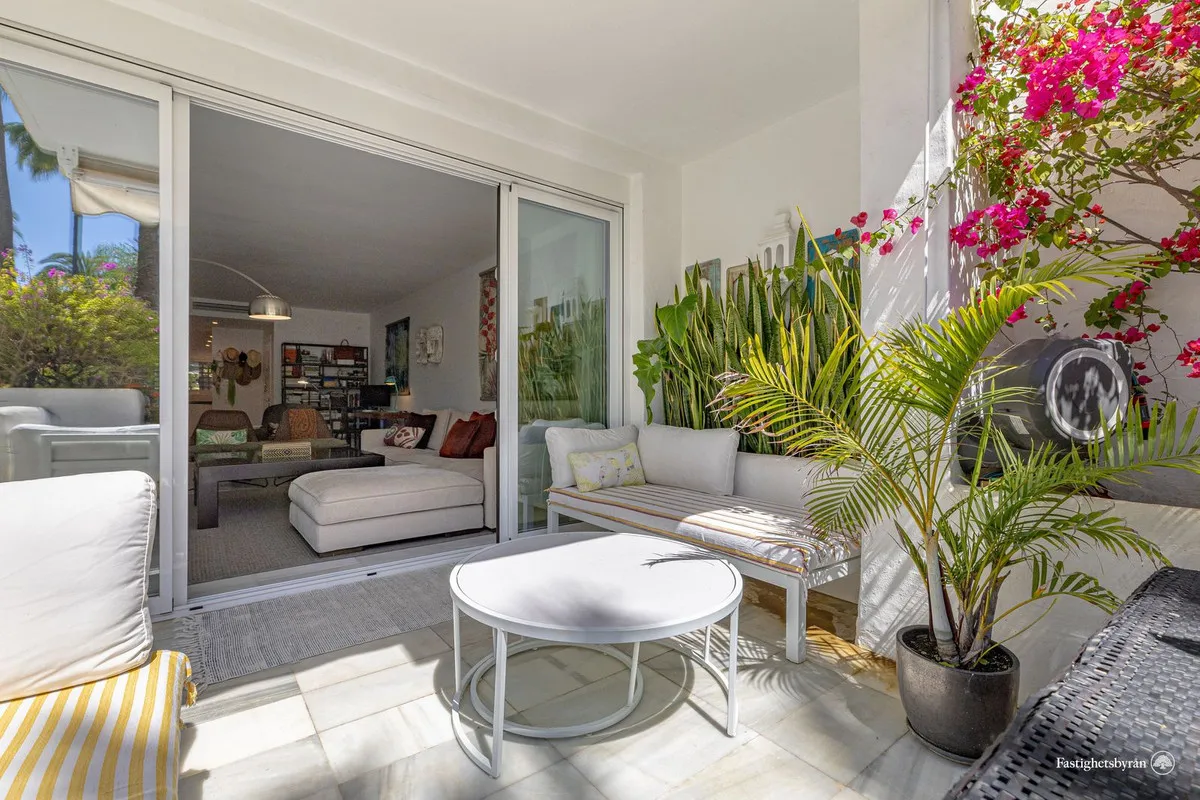 70afde6d-fd1f-42a9-beff-536fe9f8f21d