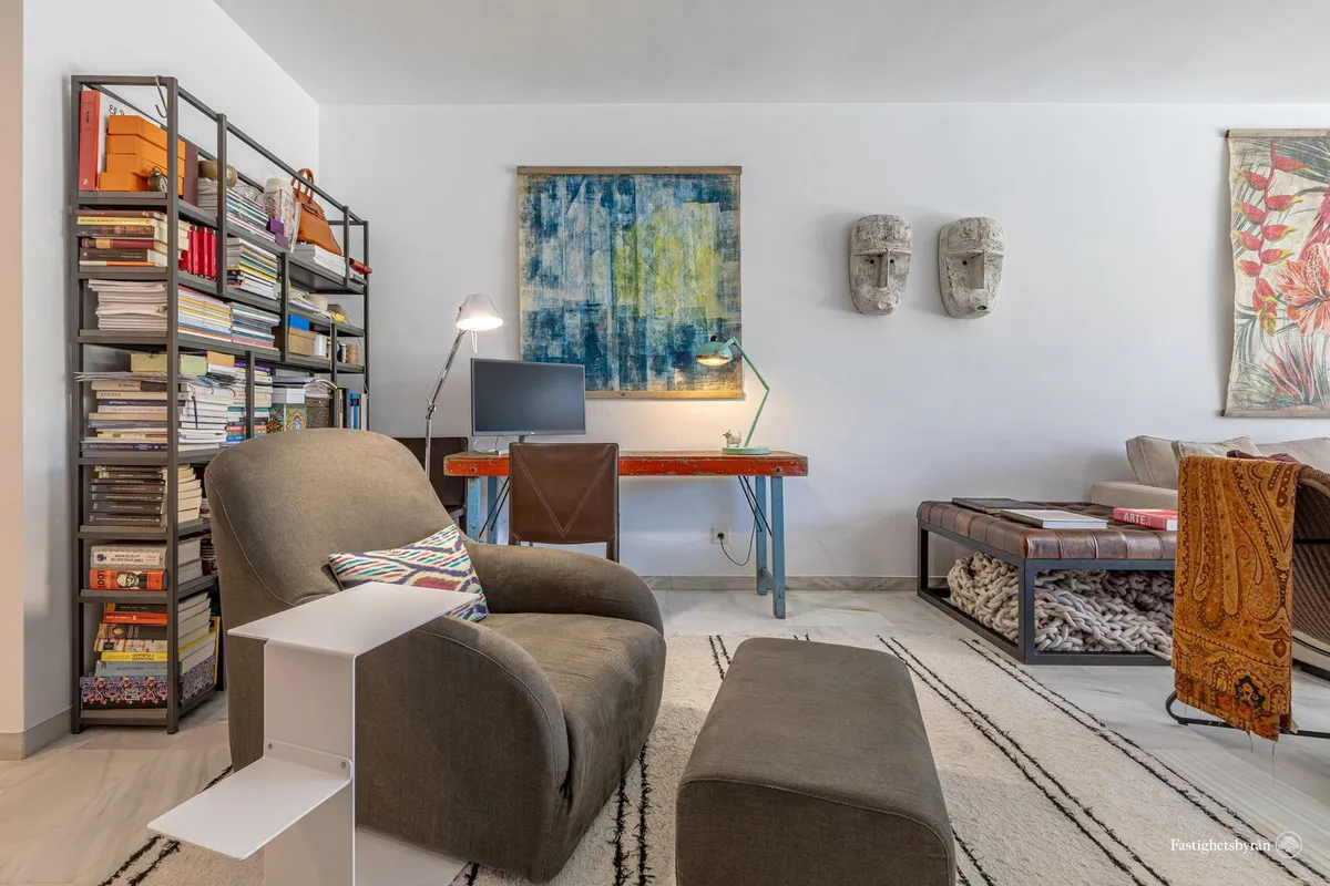 b61b5b32-0878-4df4-8dd6-482e3d9de8b1