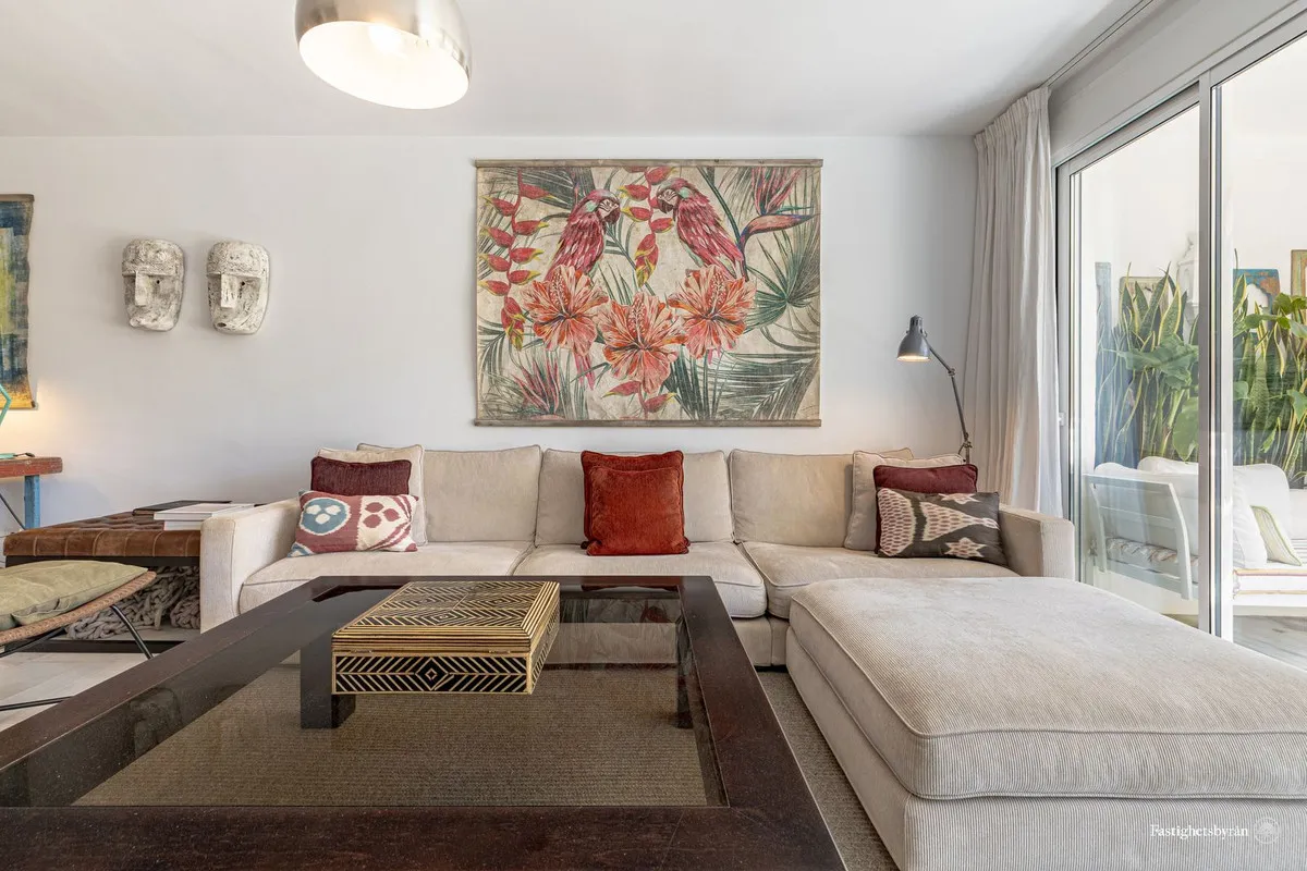 c936521d-0f30-4402-a827-0a686875a326