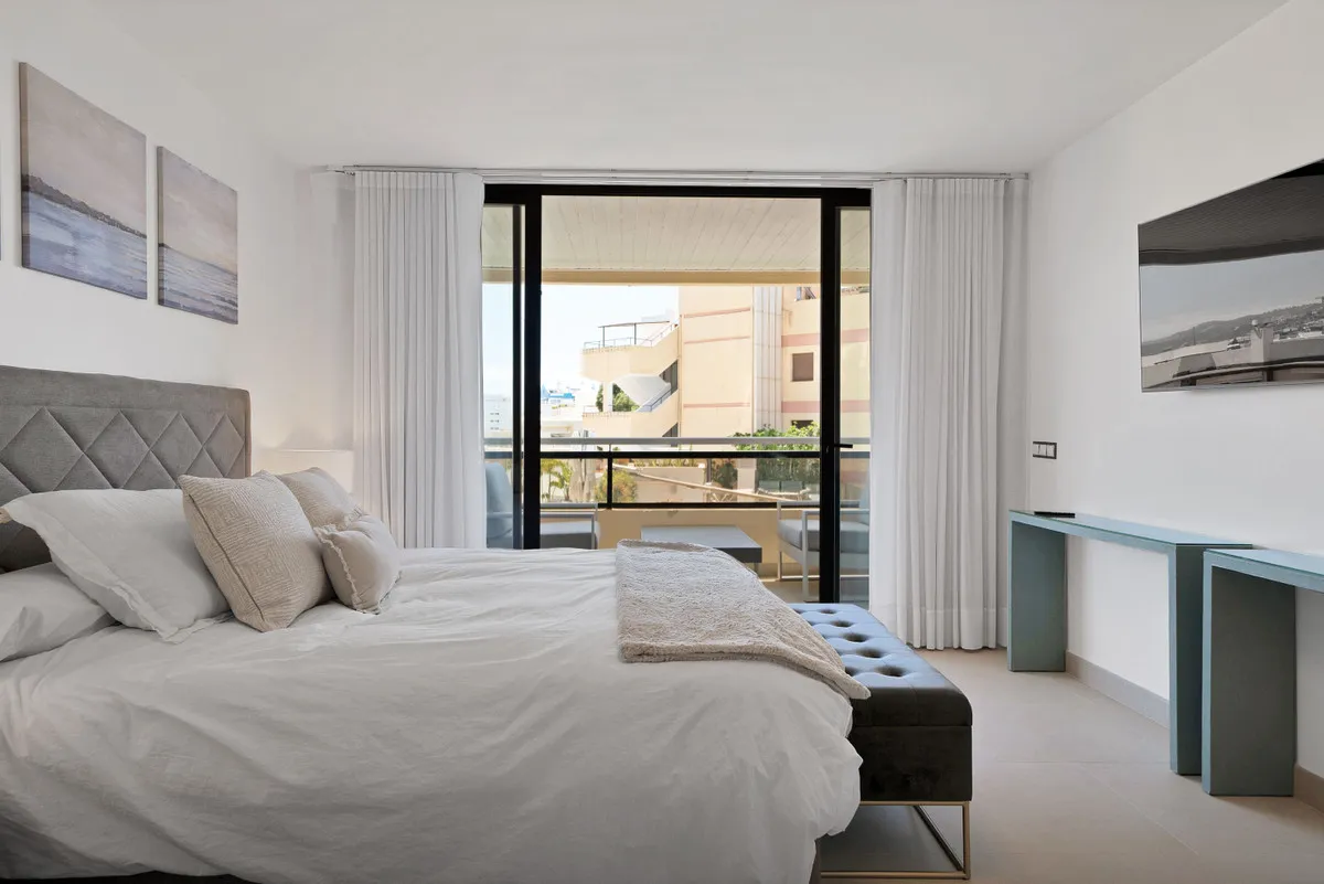 19455f25-86c3-41f9-942e-9c59de38f6e4