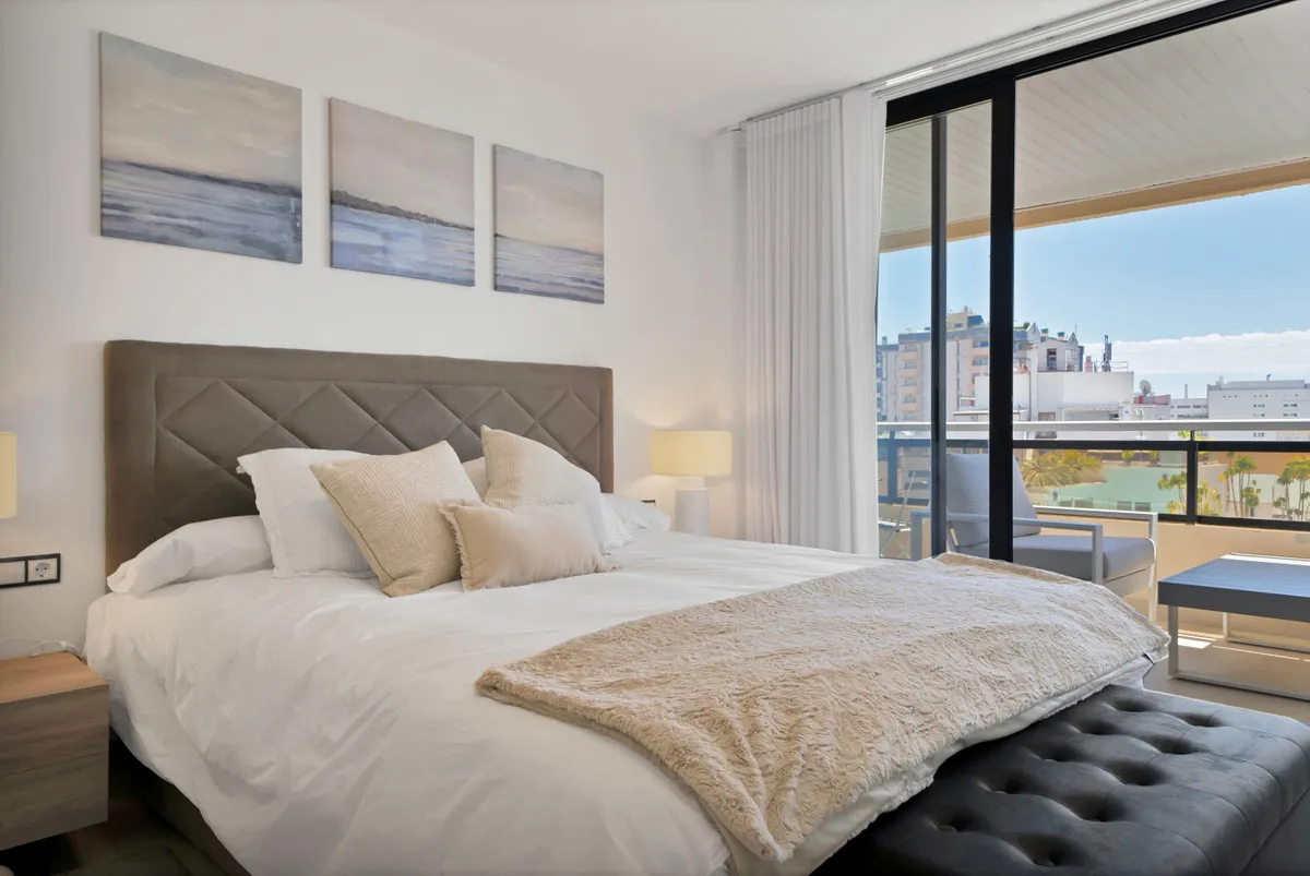 4cb30ce2-51c1-425b-bce5-eb05246dc1d0