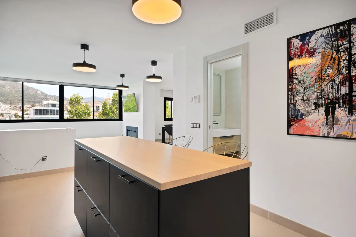 dab9be39-5cb7-47e9-9583-01eeed04376b