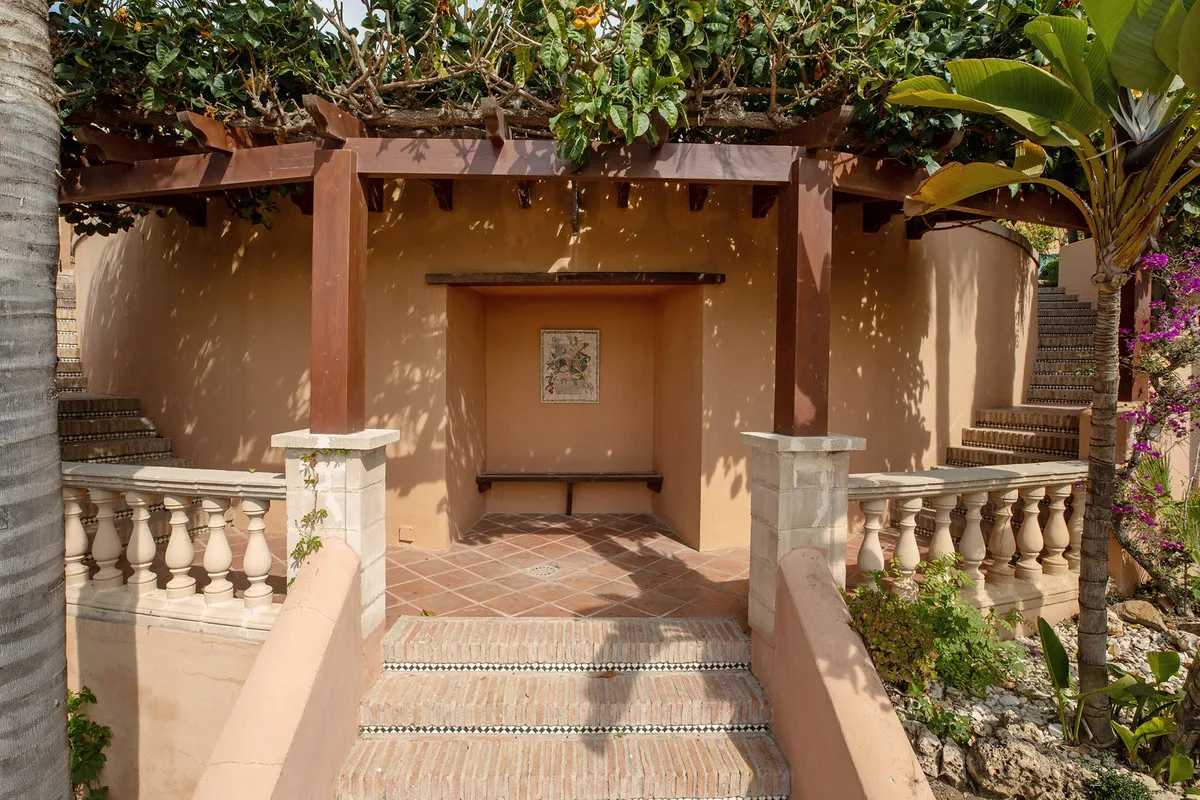 0d38f813-0dff-446a-8e31-409607e2a4f5