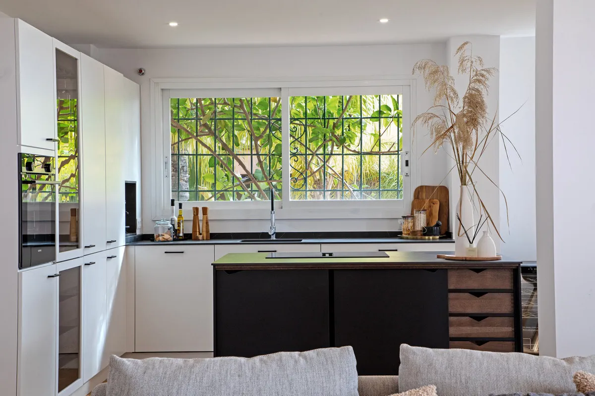 2cd8d48f-6b21-4211-b67b-7f58438c5e17