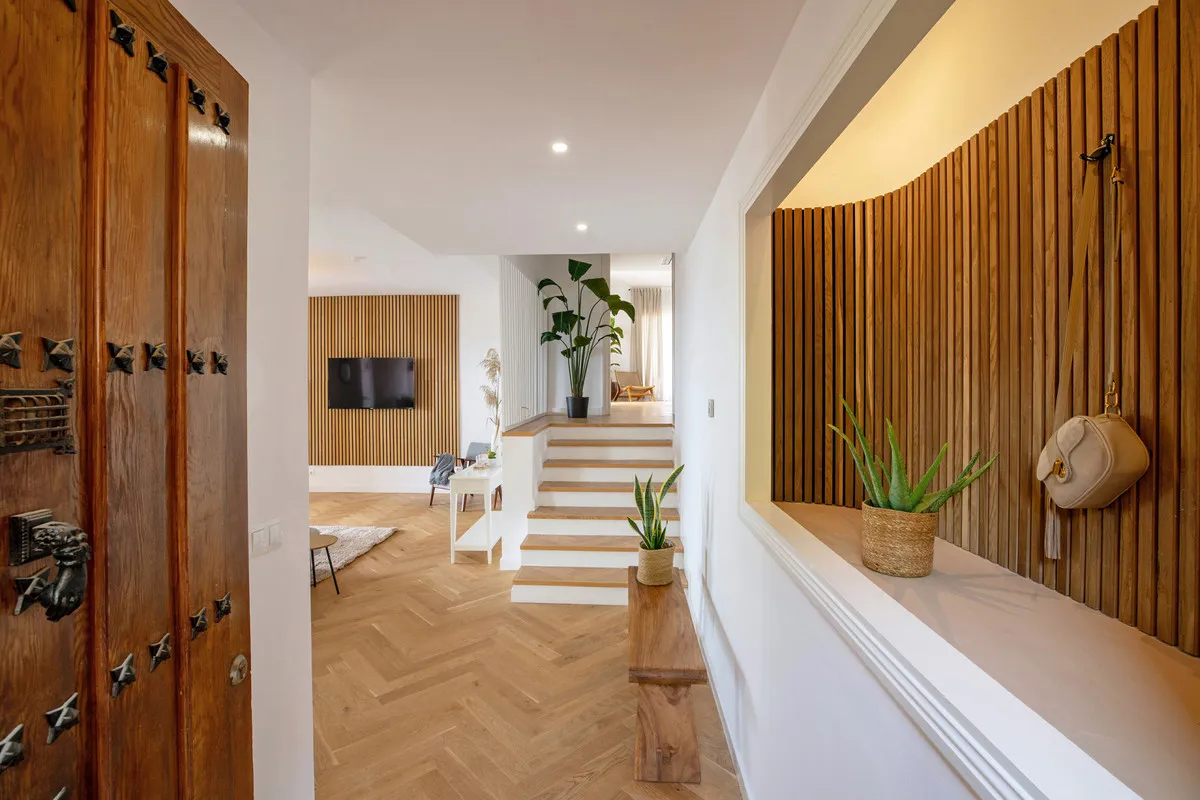 b60ea2b2-1f46-40f1-8fba-e422ab59515a