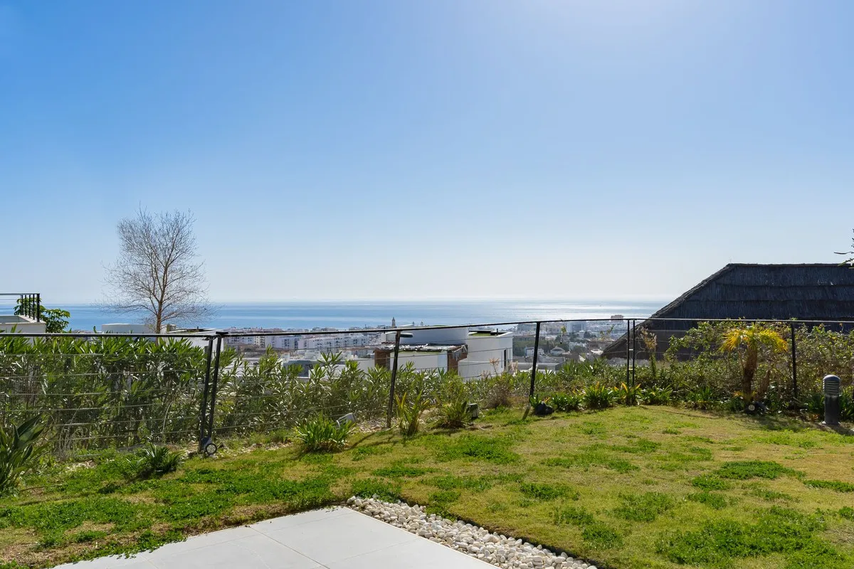 40adc64a-1afd-42e3-a834-4d7c3a8a5d2f