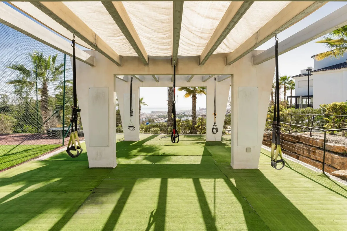 476de48c-773d-4af4-a895-7b0c2782960e