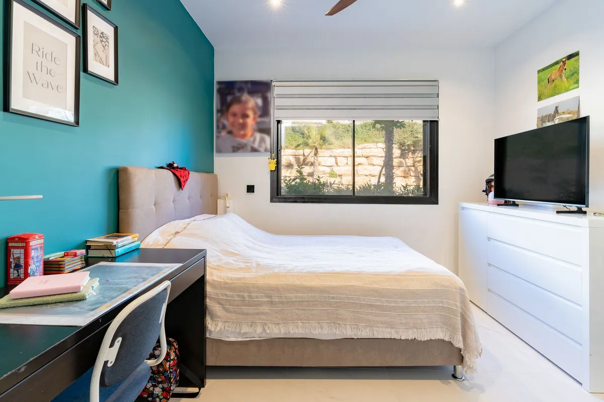 59e44af6-910d-4c19-a1d1-f3ff34aa4515