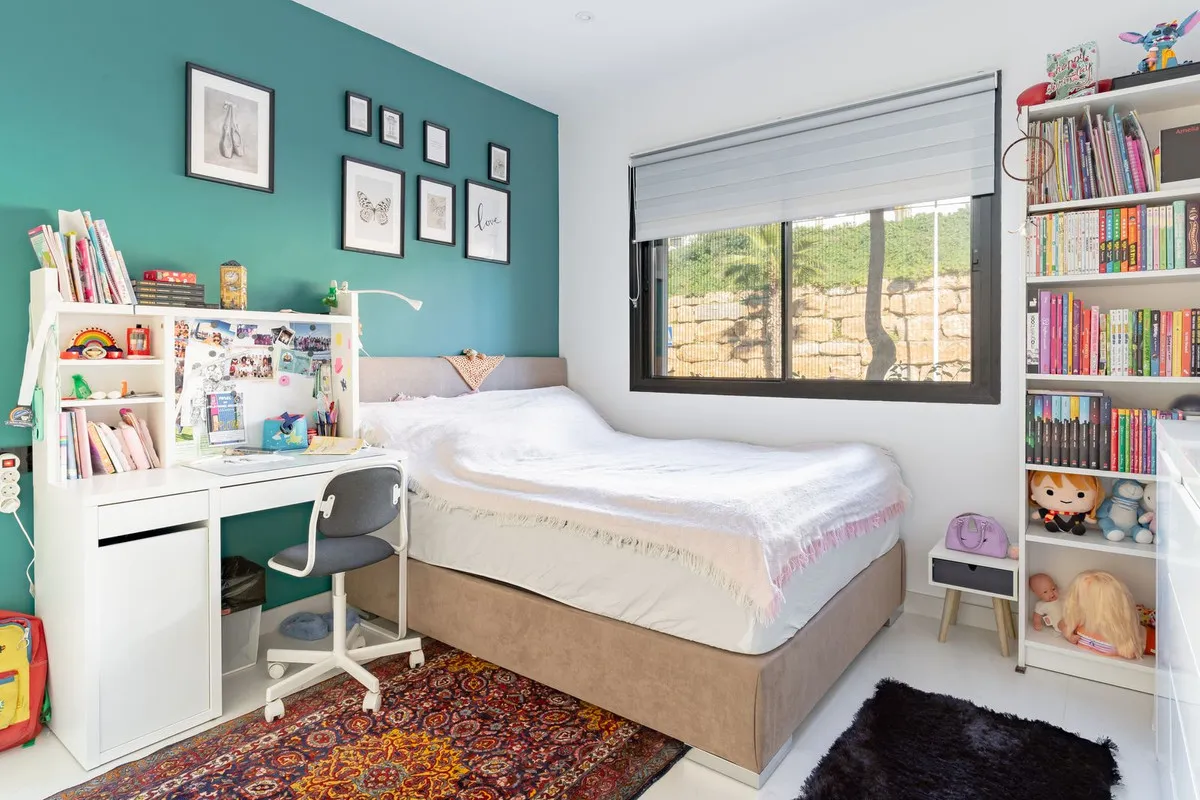 ba42ed1d-fc8b-4f9a-a2d4-8b558261ba73