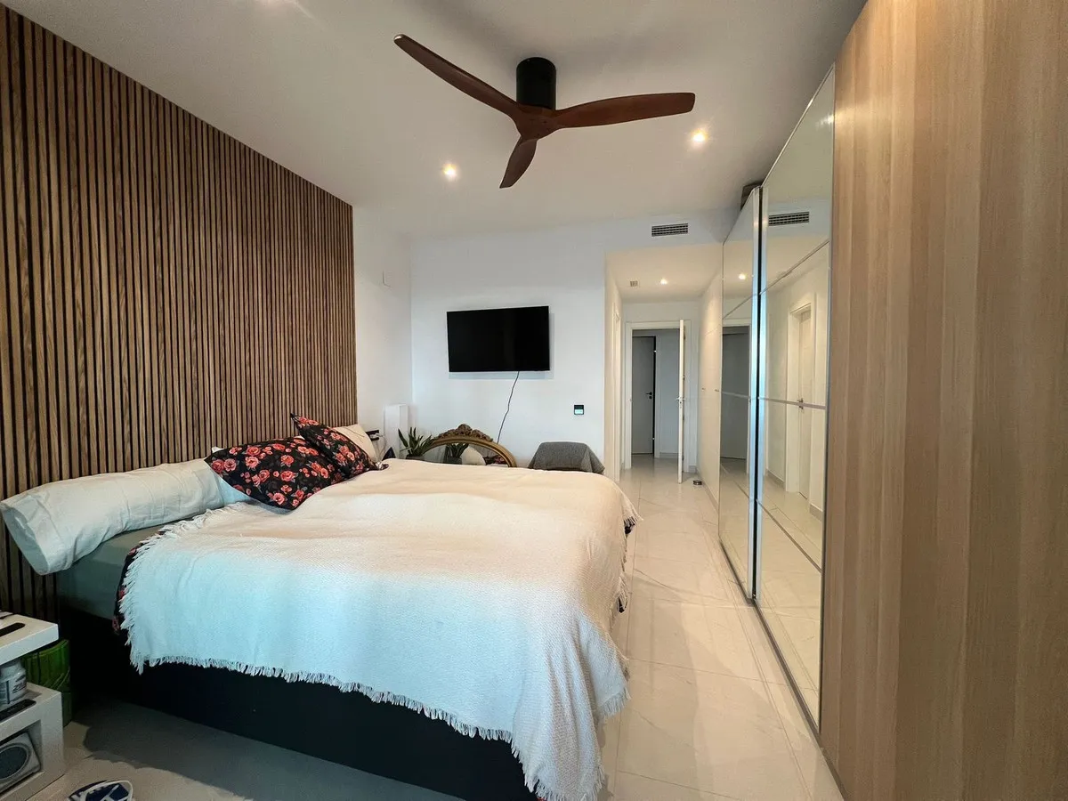 c9432cdf-ff47-4d57-9866-2fe7205b3b89