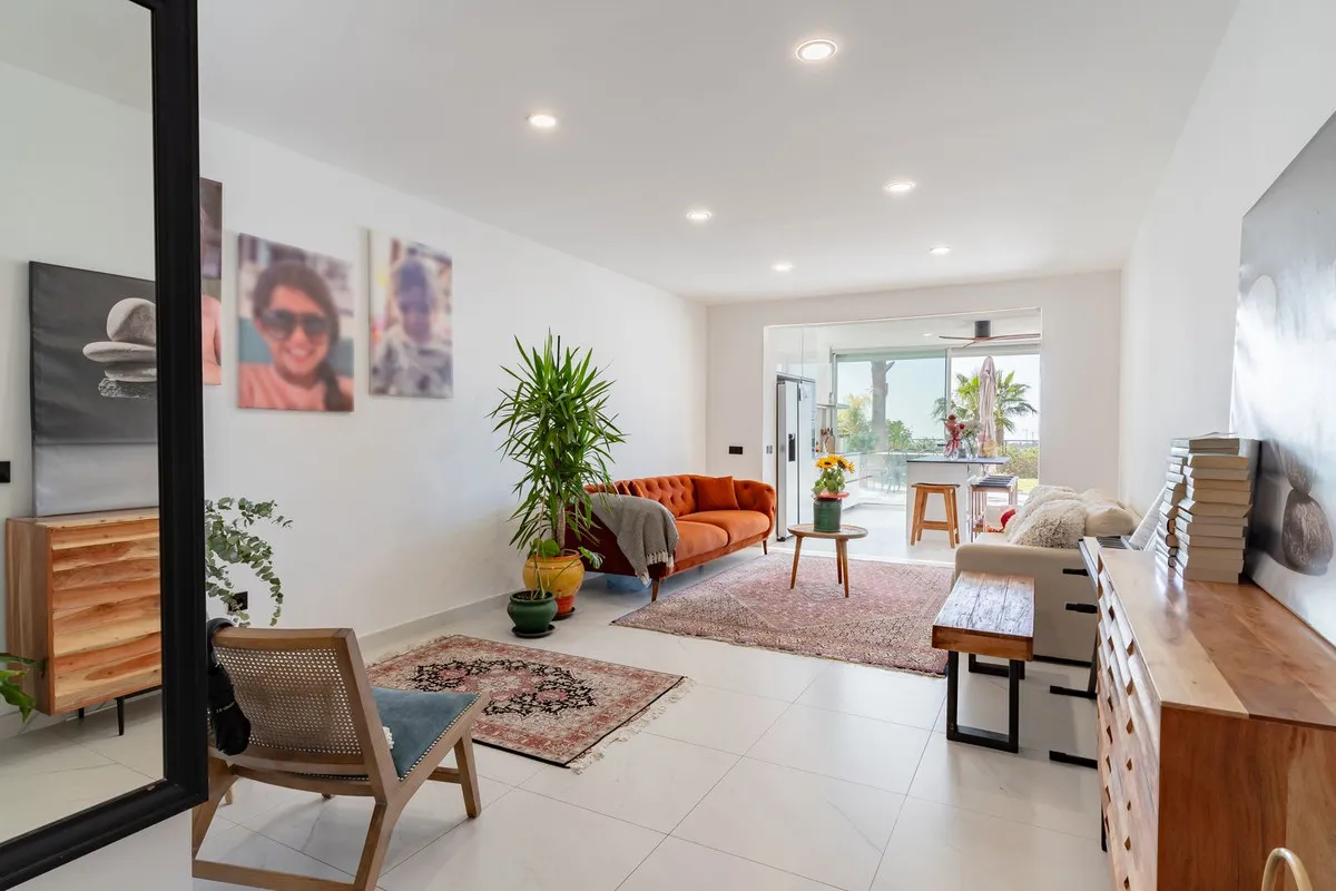 ed453bb2-f71e-4b66-b0dc-ffcffb151fda