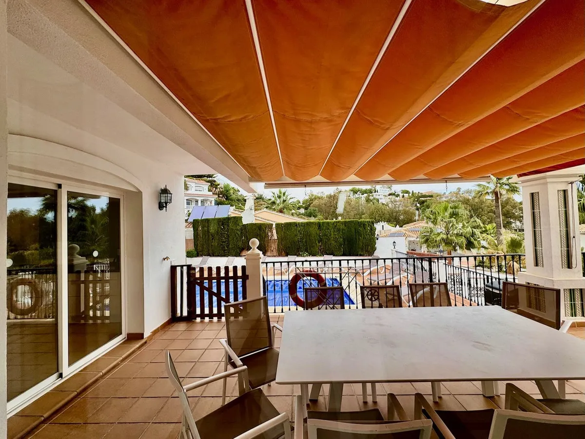 200b94e6-61f7-4c12-b6bc-2892f6c74421