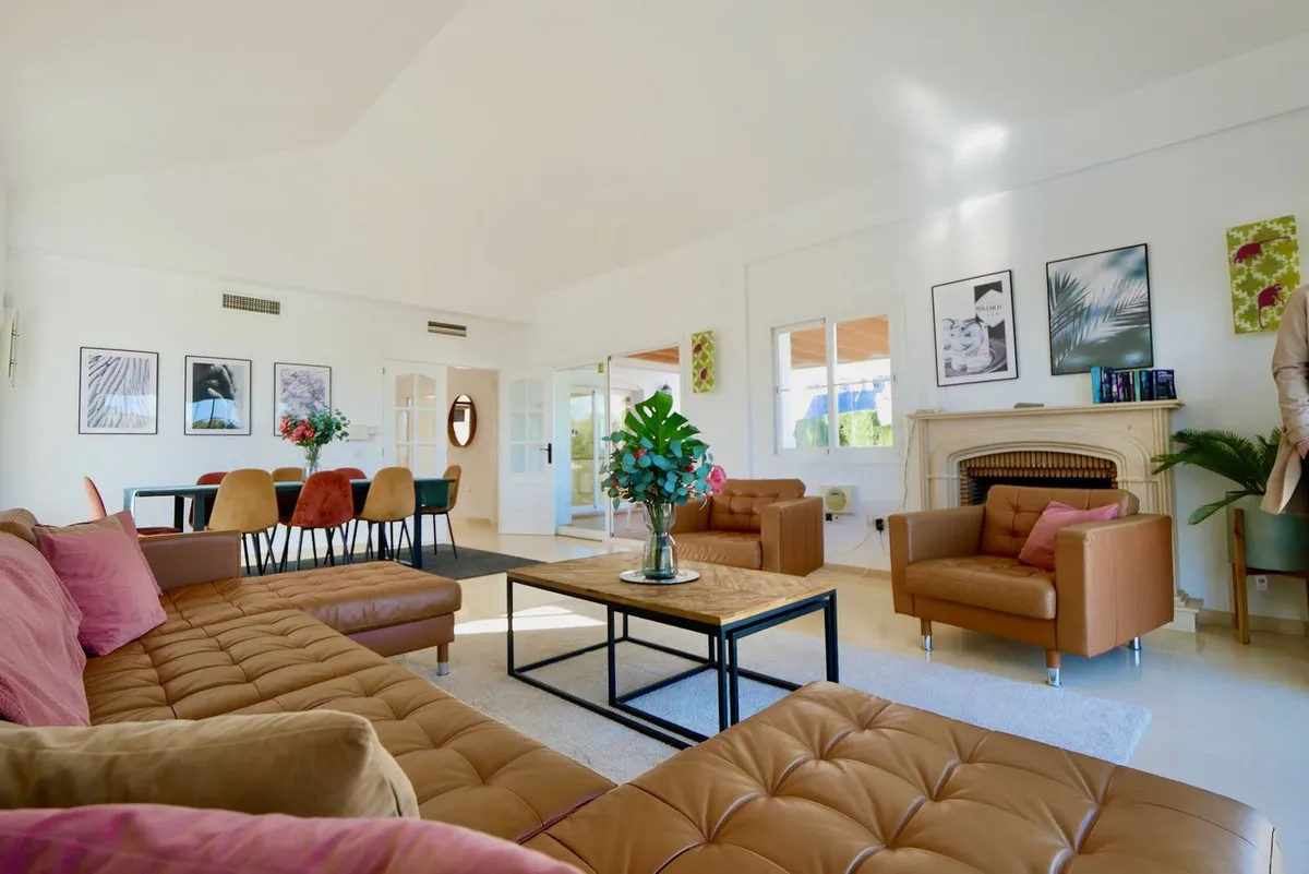 24ab196a-fd9f-41f3-adfa-e81924ef2255