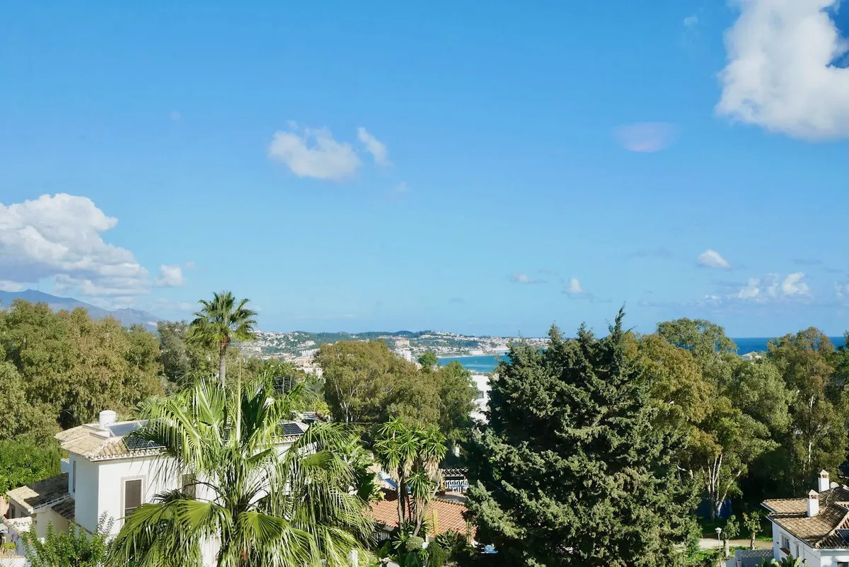 8867e1f3-8126-4846-a74a-4621d5bf04ea