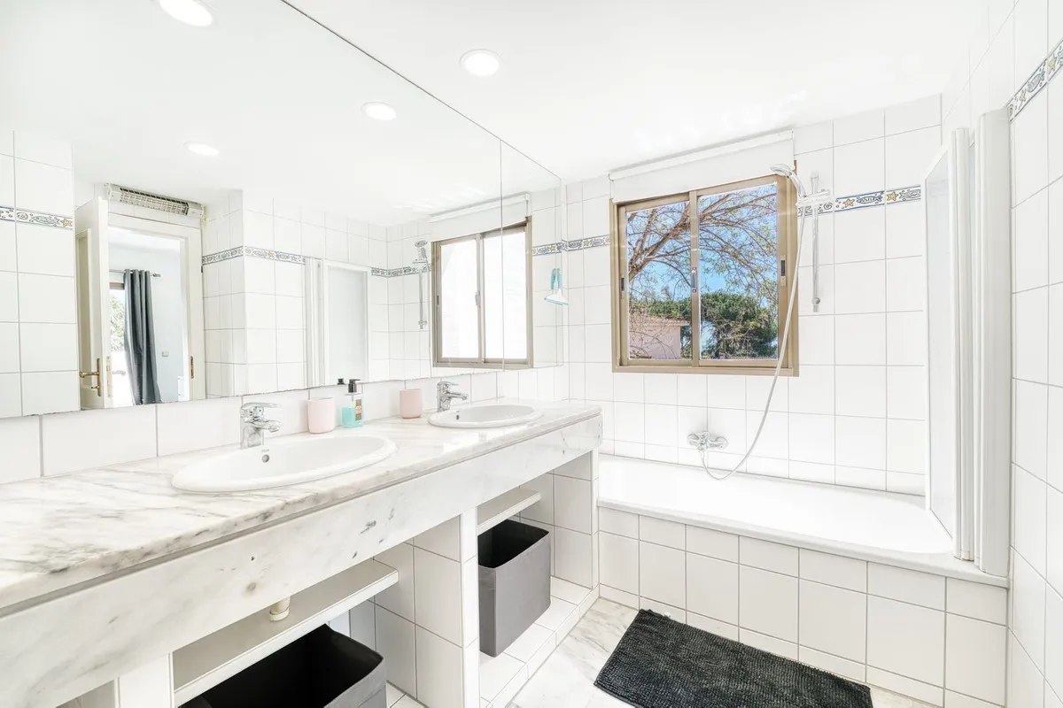 287011ef-e052-4e61-9ffd-9b3c718c3dcc