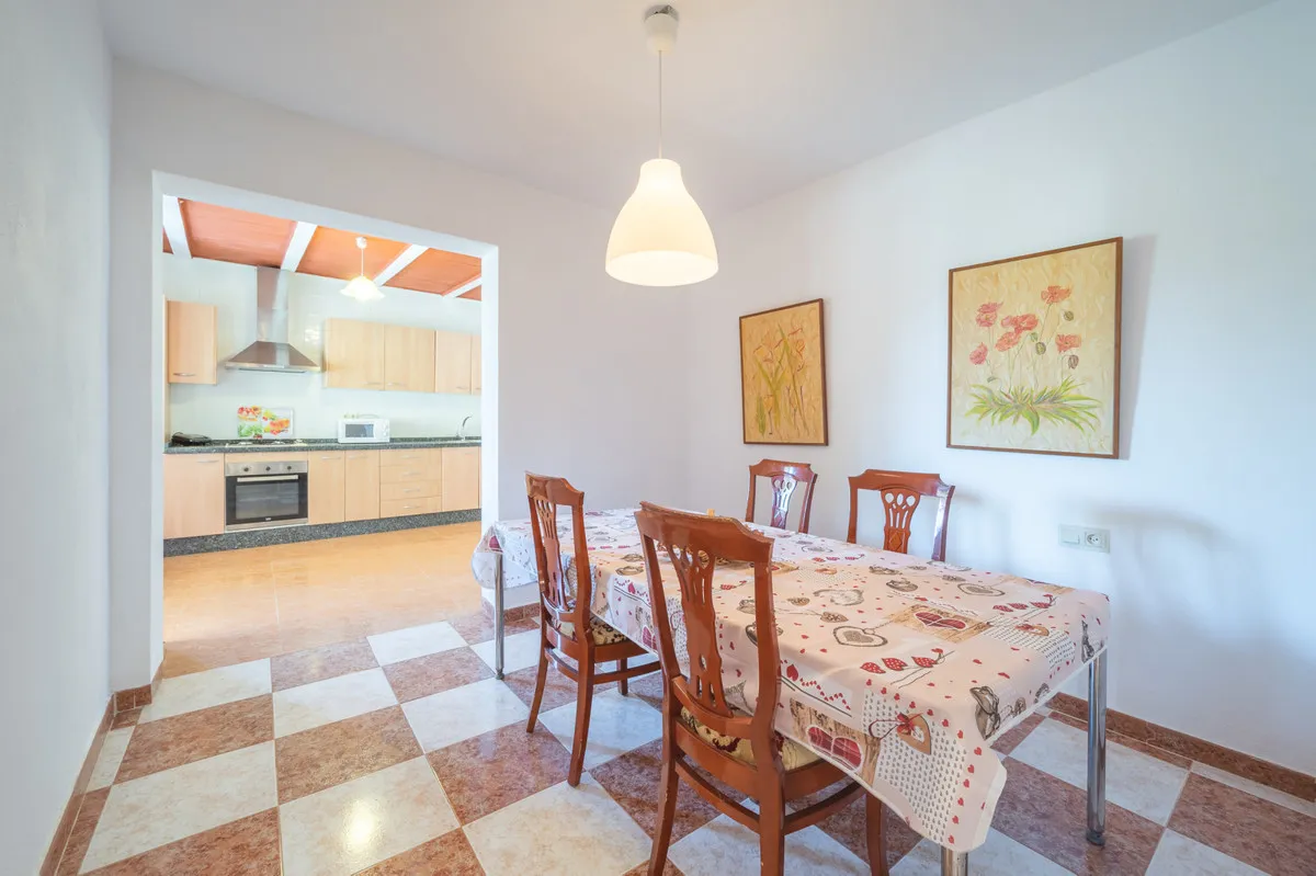 05b51f1c-bff0-4aaf-bb0a-14e8e84d80e4