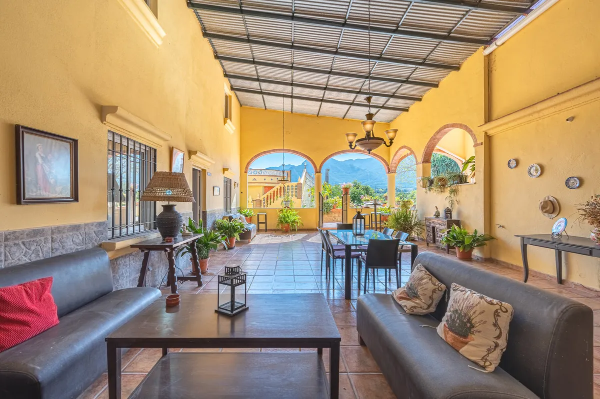 c73c5657-9d75-4f44-9391-c05e180babef