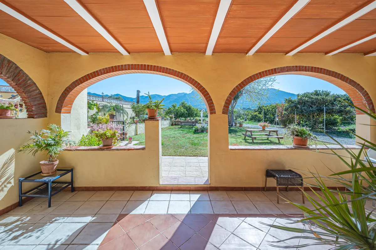 e36c0223-1cf4-48a2-a13d-e9c2ad0373cc