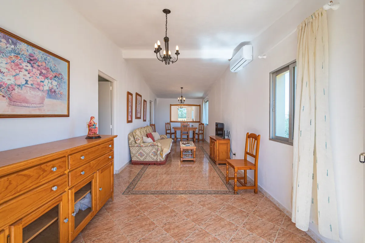 ffb9e3e5-c393-43fb-8a23-3fed78327214