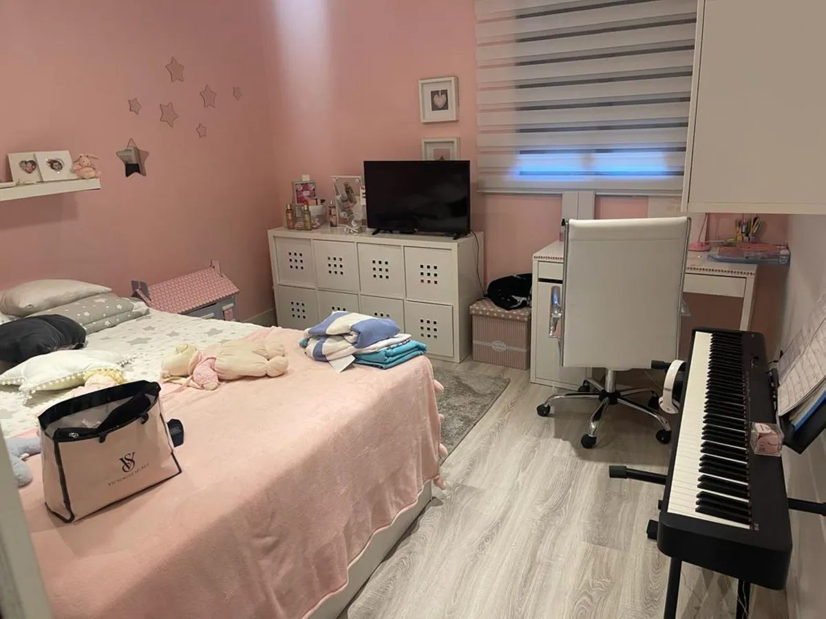 1c785934-8160-454f-85d8-d3a434c0a87d