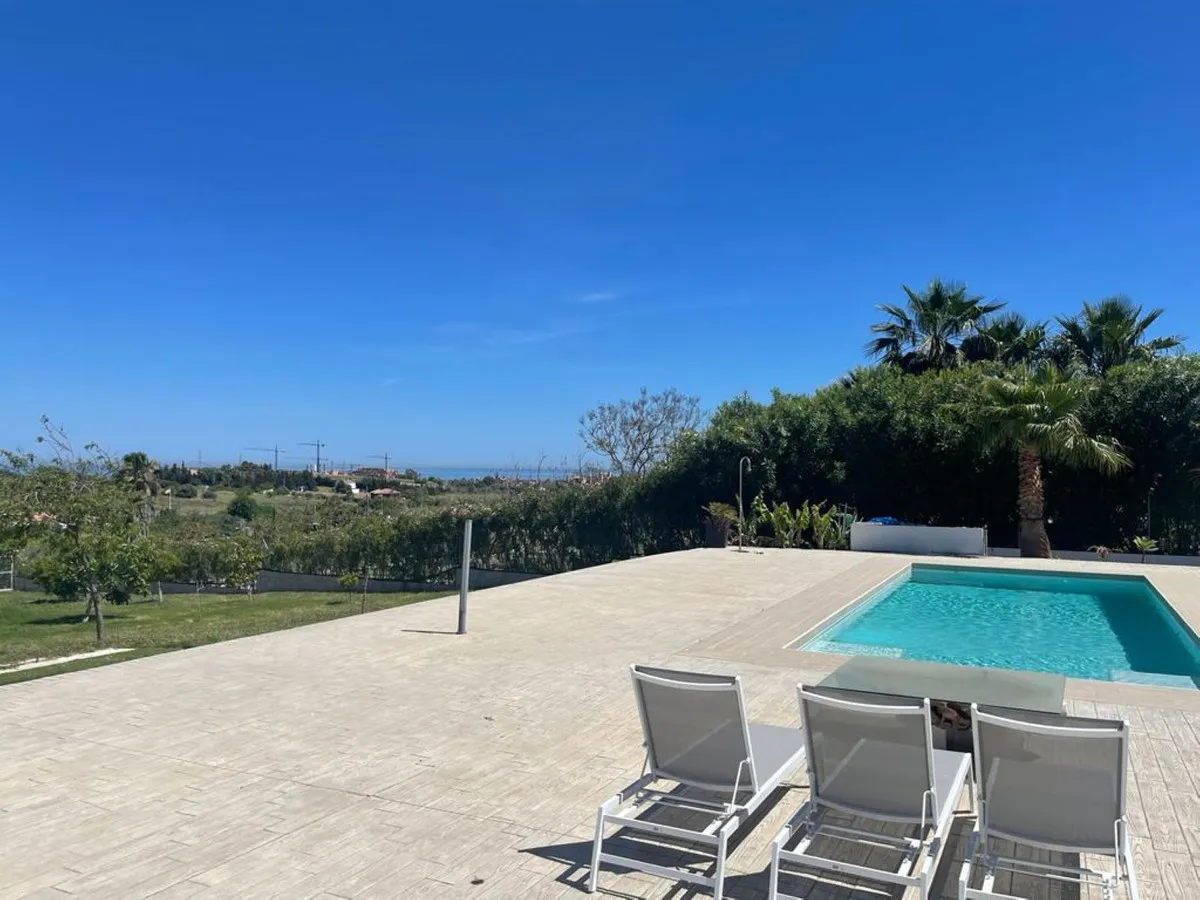 55fcafe4-551c-40a6-887e-efc07fbd9964