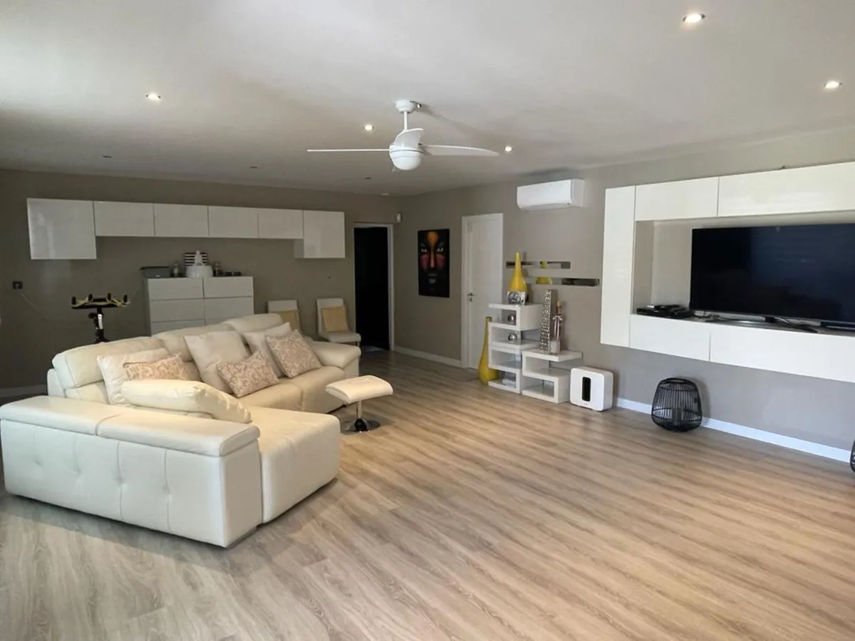 e459c4e3-0bcd-442a-8f05-a297011b9572