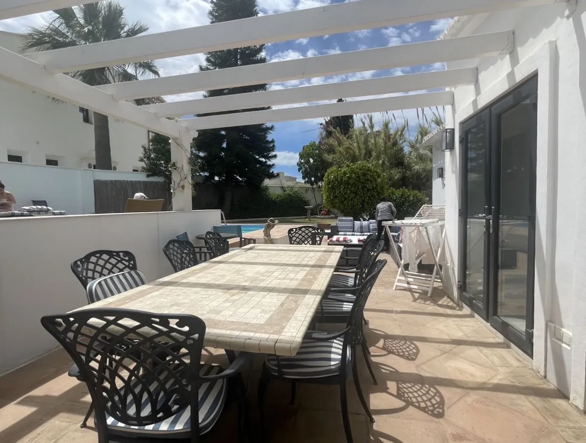 1c711dc2-53d8-4e02-be04-f02700de8ca5