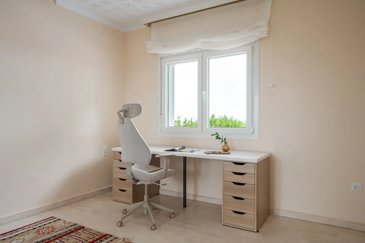 07c8486b-542d-4033-85e7-049d9b60f0a2