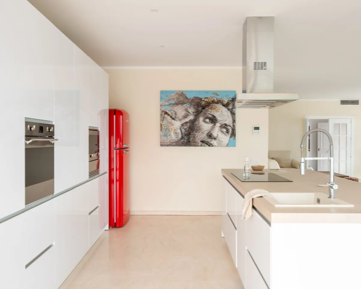 279a09e3-dd26-4769-92e7-935d7161f571