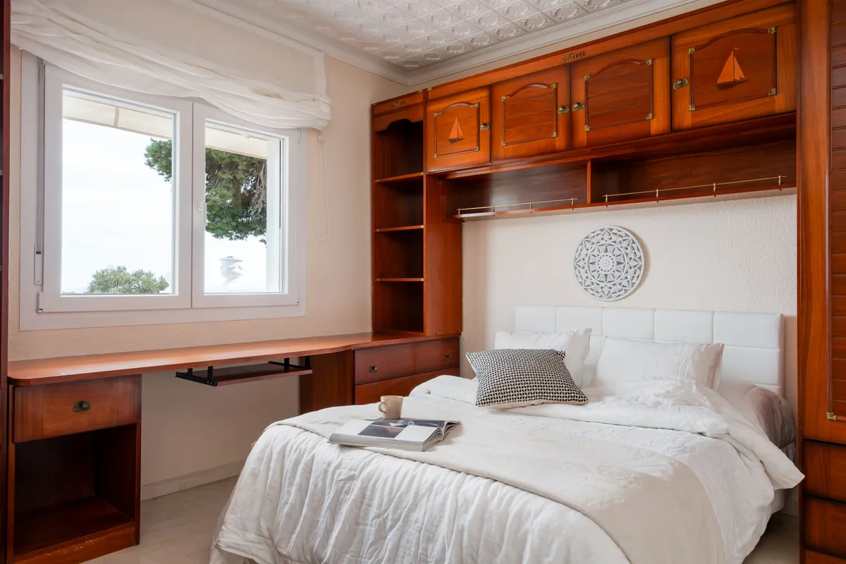 7ed959b9-c0c5-4c60-aec5-6443d9eb4fc8