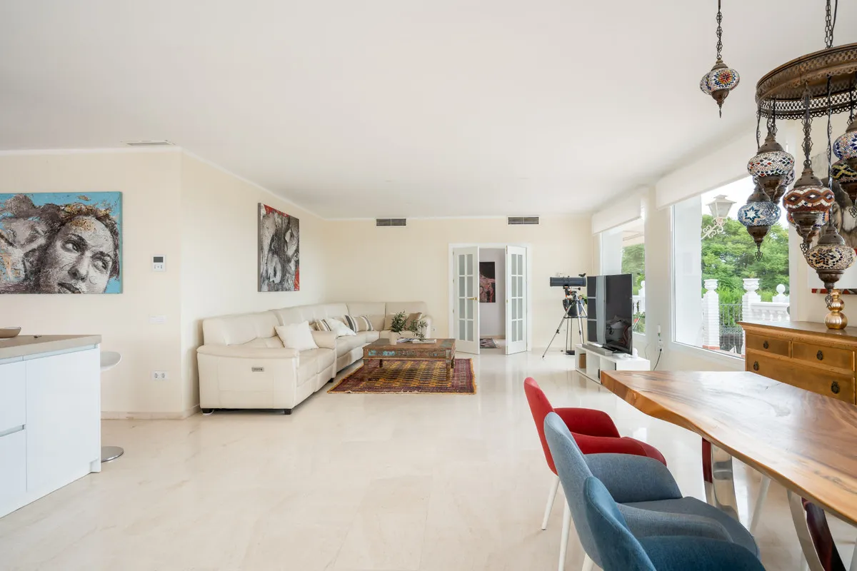 8db58b38-8638-4cf9-a35f-69f951eaed0a