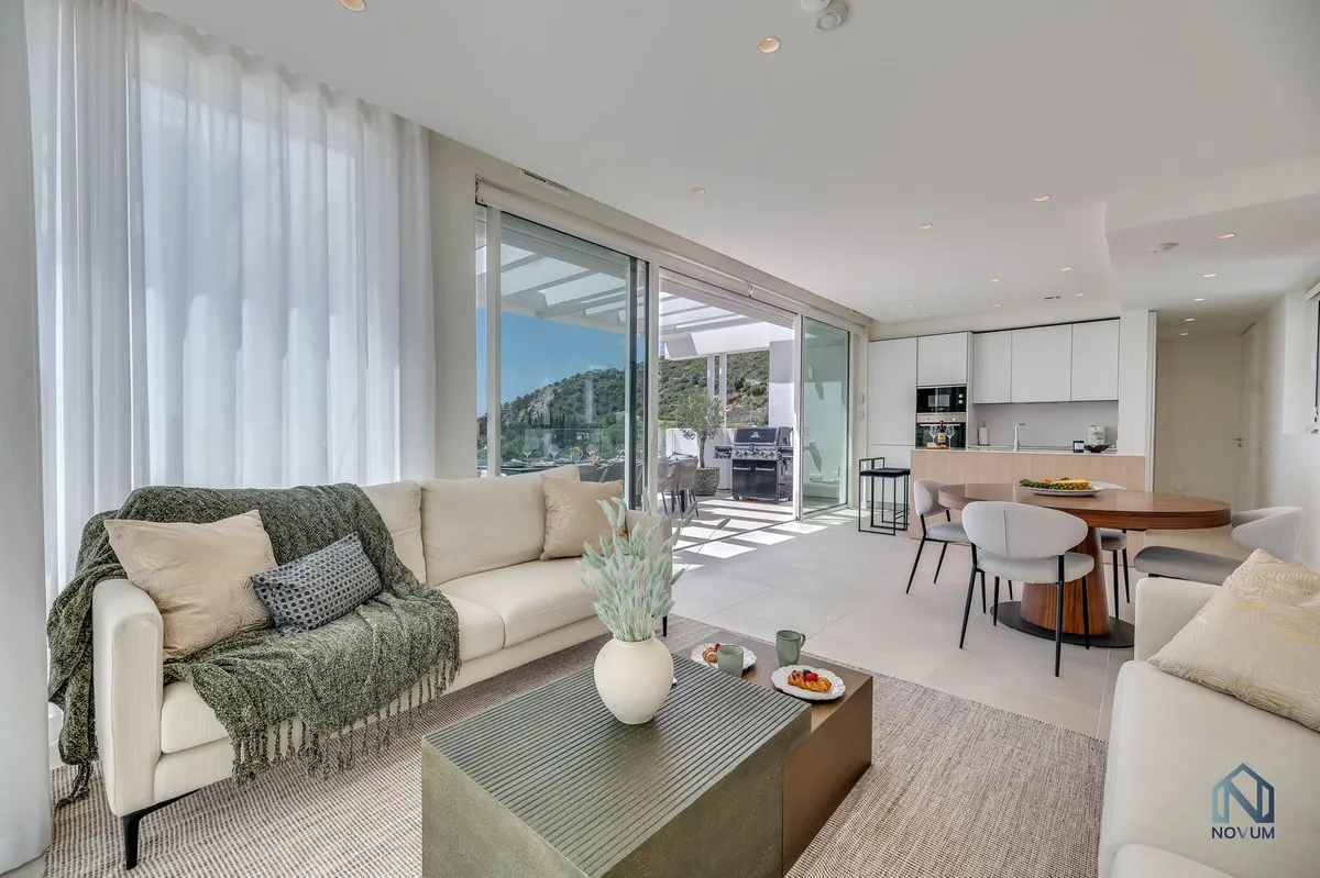 1a23e7df-1e0d-4aa8-b533-4cfbef66e862