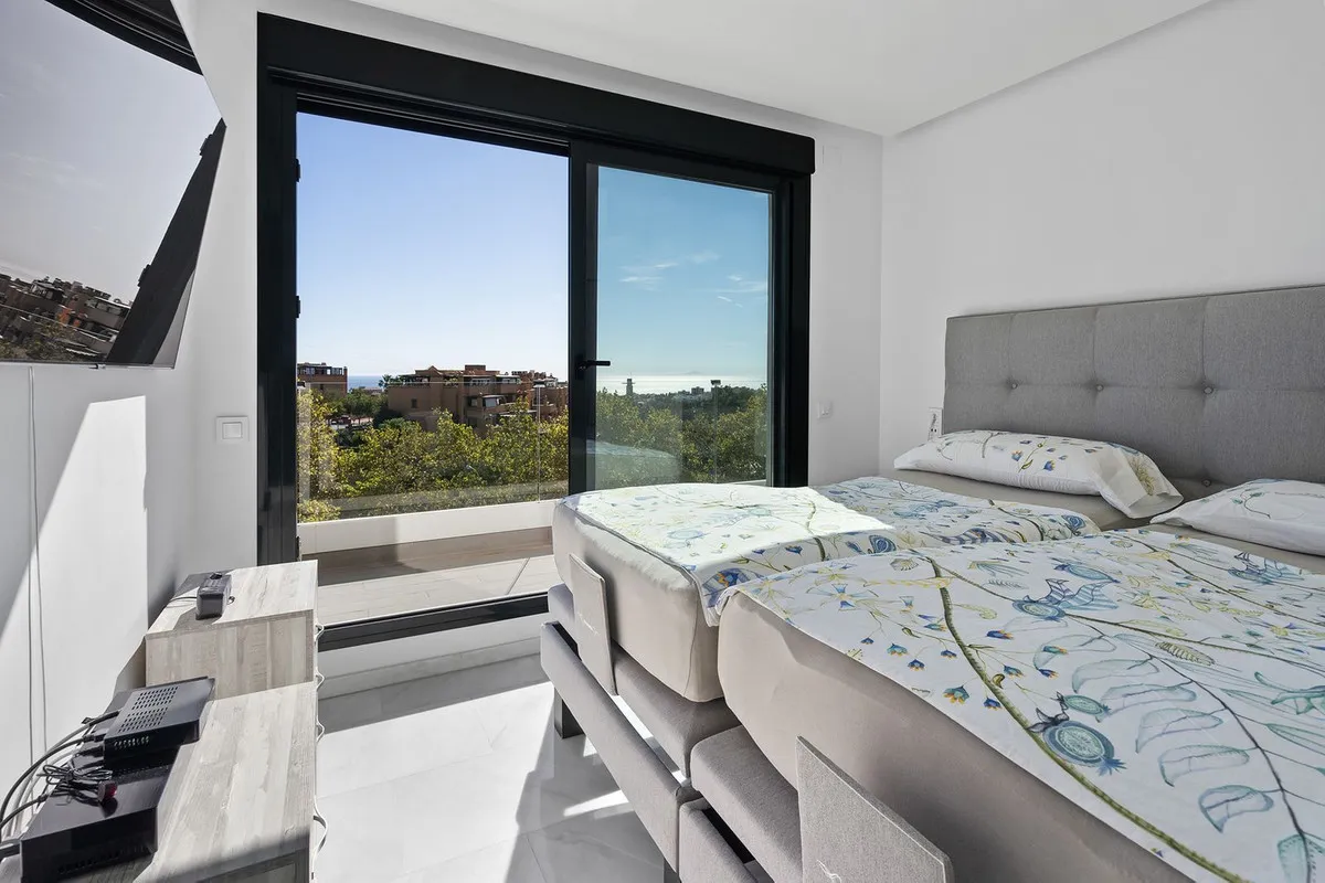 184998b8-81b5-4172-9b9d-a3ae0d52b5f5