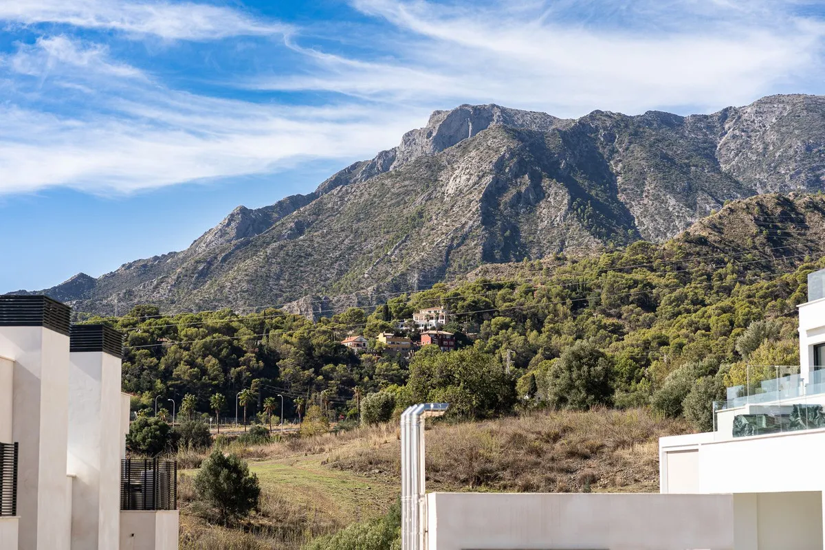 1ed04e27-4e9e-4a9c-b297-63a156155cb0