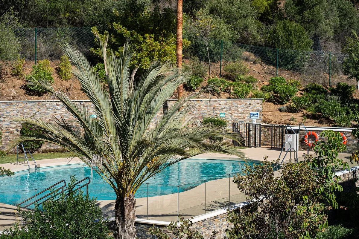 7d8ac37c-8259-4be2-bcd4-2c438f0c4051