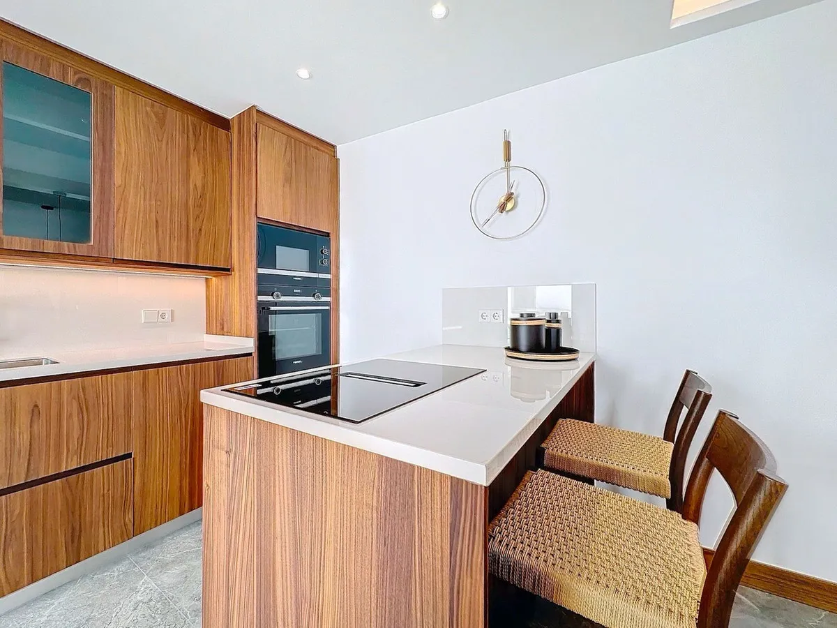 1a0cc164-14b0-4e49-b299-e7016079314f