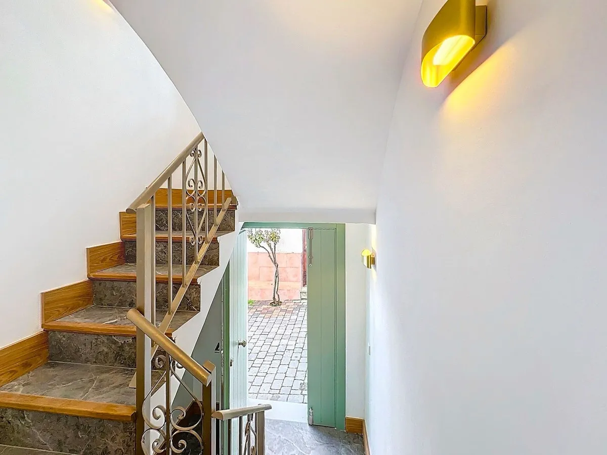 1b7a3ec5-8dc6-4d9c-b7b5-015a32256a04