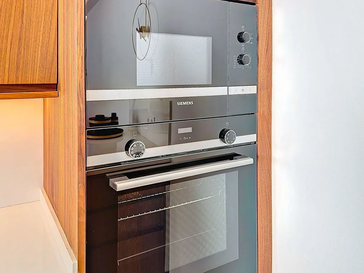 26d8fc7e-0d93-4d06-b5a4-f8b0df01f89e