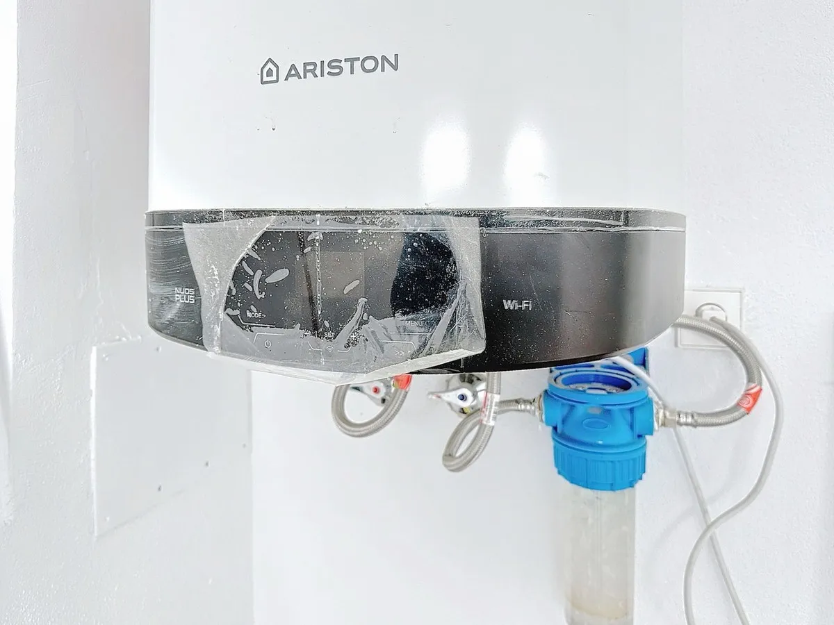 3b03f073-d2c7-4a53-a5d9-545bf1a9b46d