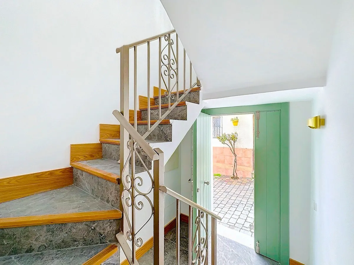 4b0e8de5-a255-44b2-93c7-a664ccf492ee