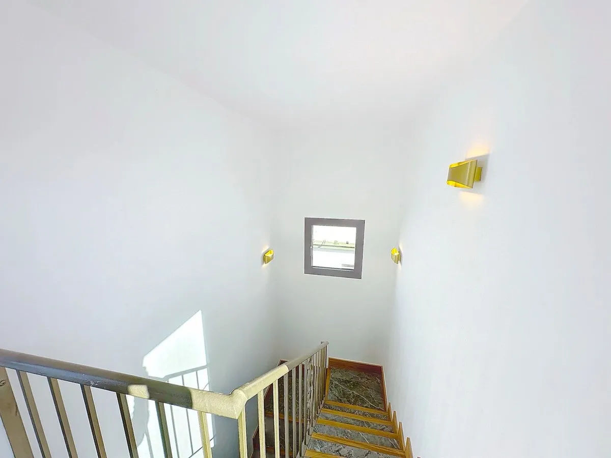 d1e8aa17-7585-40f6-939b-c0fd183024c5