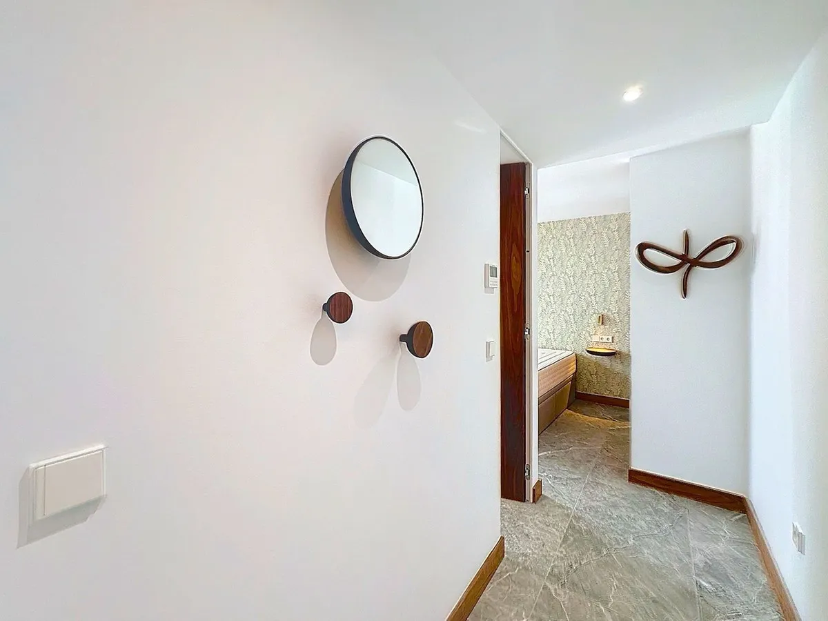 e8f2861d-ff74-4e5c-b44d-054599db5b0b