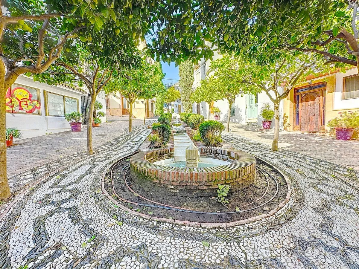 fc3fc966-a51d-4aed-ab71-90c4dbd247fc